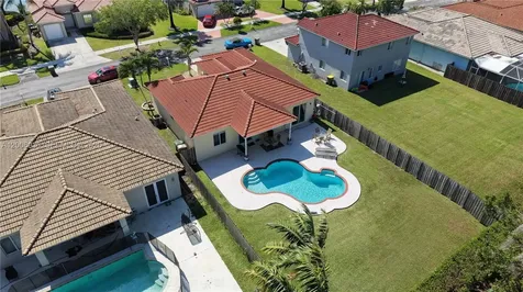 595 SE 30th Drive Homestead FL 33033