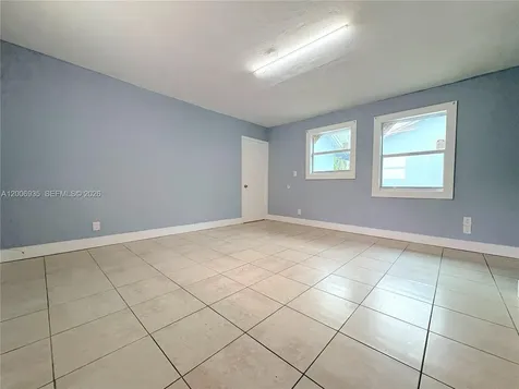1815 Mckinley Street Hollywood FL 33020