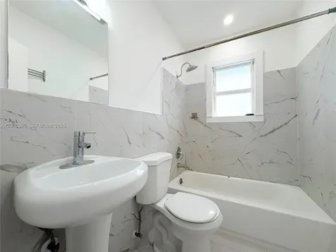 1815 Mckinley Street Hollywood FL 33020