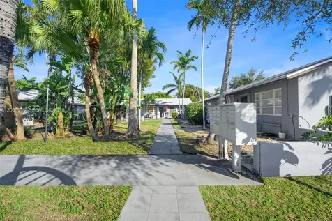 1815 Mckinley Street Hollywood FL 33020