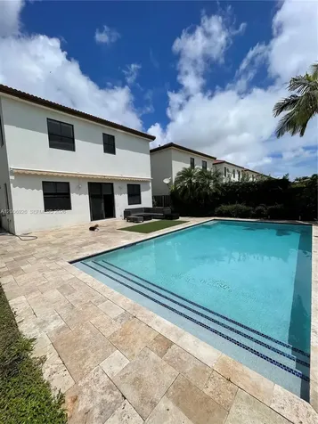 10086 NW 89th Terrace Doral FL 33178