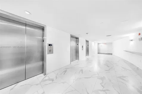 1000 West Avenue Miami Beach FL 33139