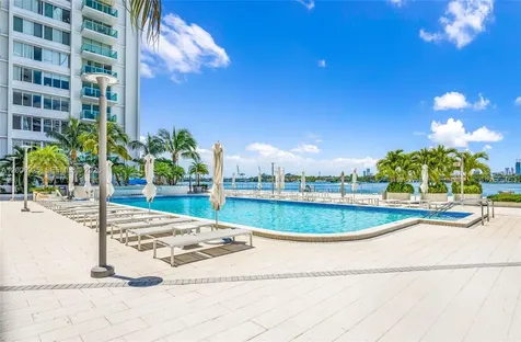 1000 West Avenue Miami Beach FL 33139