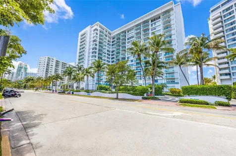 1000 West Avenue Miami Beach FL 33139