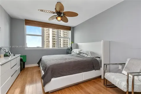 20201 E Country Club Drive Aventura FL 33180