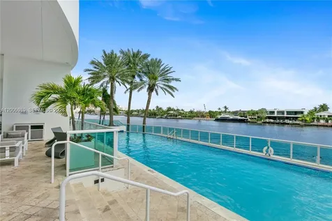 20201 E Country Club Drive Aventura FL 33180