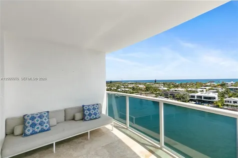 20201 E Country Club Drive Aventura FL 33180