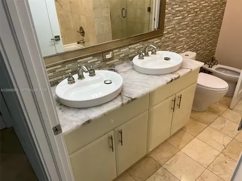 6365 Collins Avenue Miami Beach FL 33141
