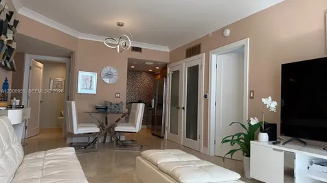 6365 Collins Avenue Miami Beach FL 33141