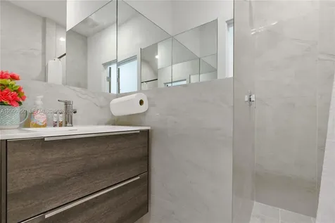 2889 SW 33rd Avenue Miami FL 33133