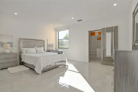 2889 SW 33rd Avenue Miami FL 33133