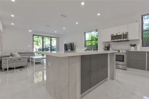 2889 SW 33rd Avenue Miami FL 33133