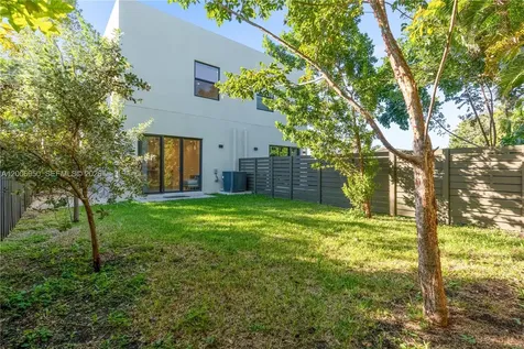 2889 SW 33rd Avenue Miami FL 33133
