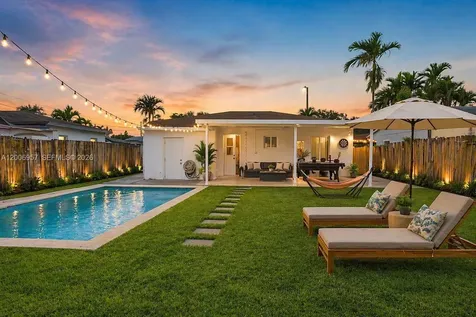 5270 NW 2nd Street Miami FL 33126