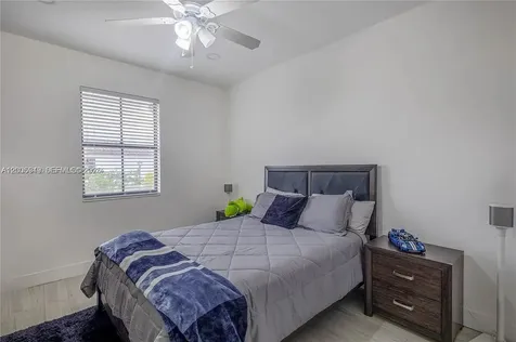 8805 NW 103rd Place Doral FL 33178