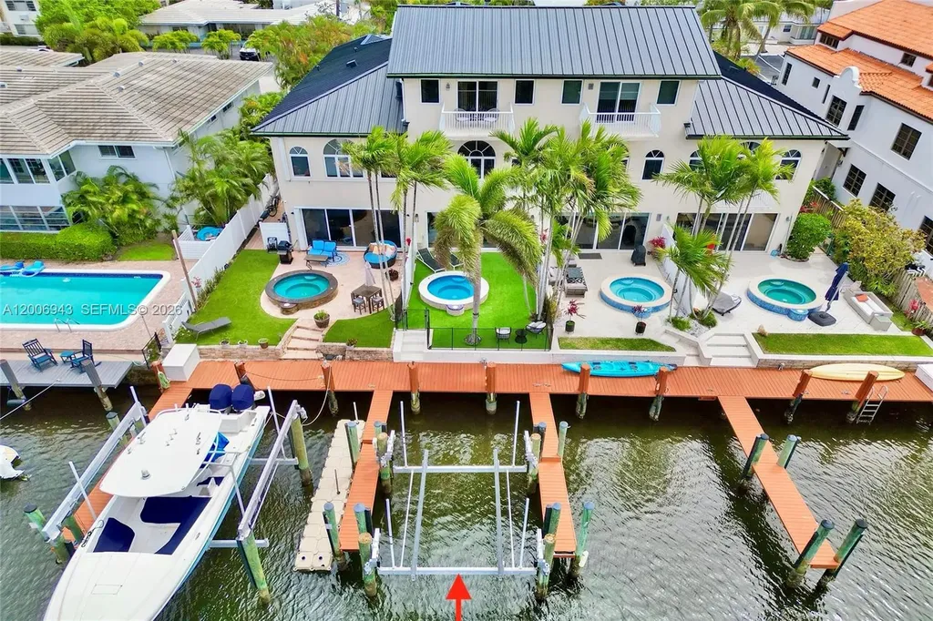 2739 NE 15th Street Fort Lauderdale FL 33304