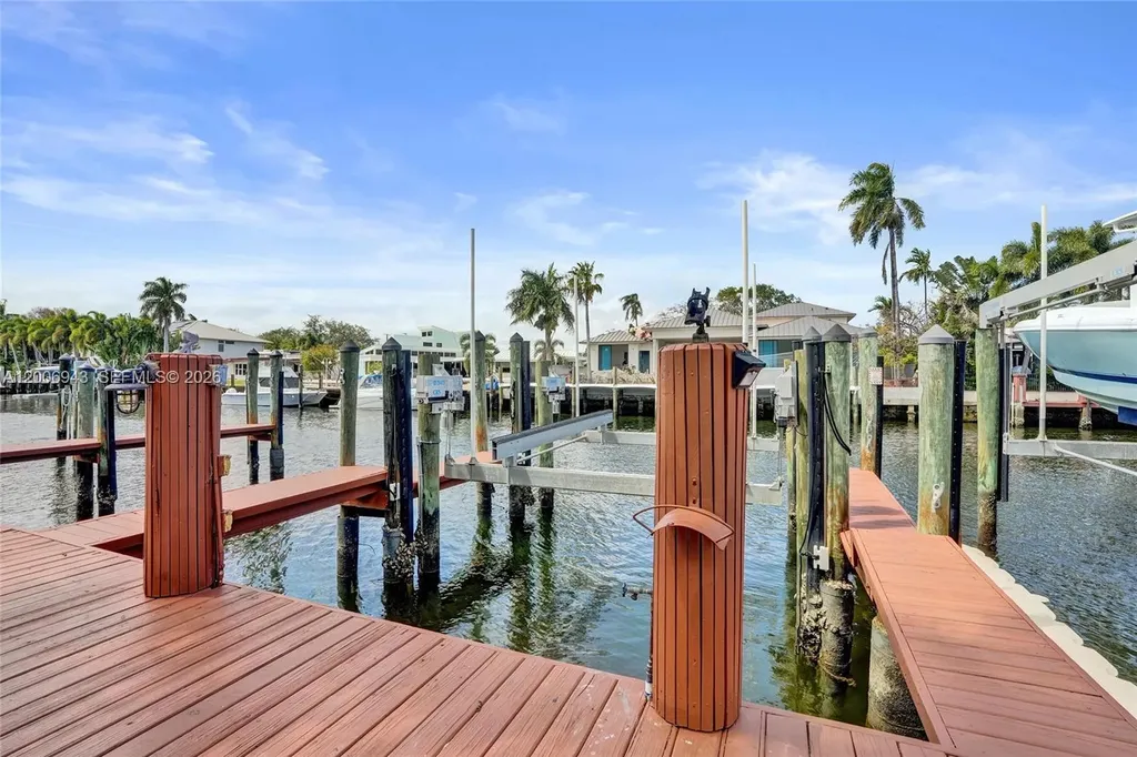 2739 NE 15th Street Fort Lauderdale FL 33304