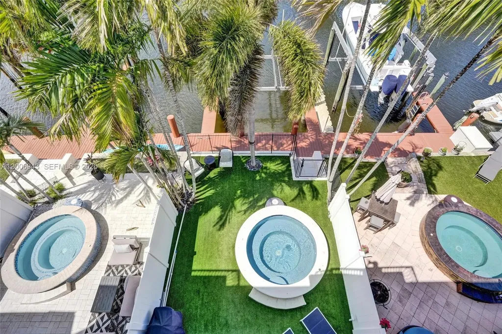 2739 NE 15th Street Fort Lauderdale FL 33304