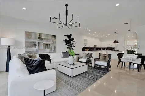 2739 NE 15th Street Fort Lauderdale FL 33304