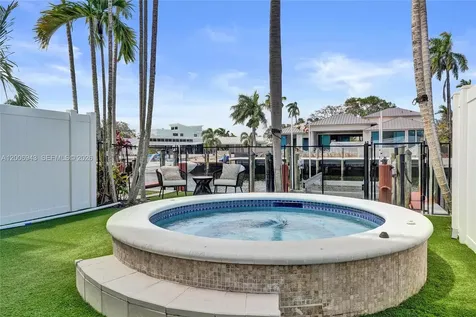 2739 NE 15th Street Fort Lauderdale FL 33304