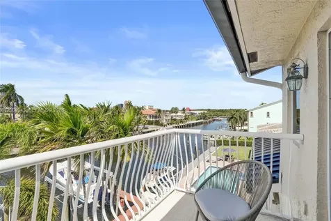 2739 NE 15th Street Fort Lauderdale FL 33304
