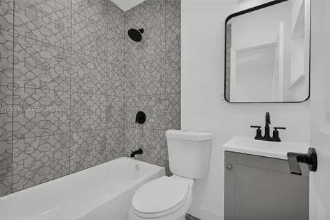 335 W 60th Street Hialeah FL 33012