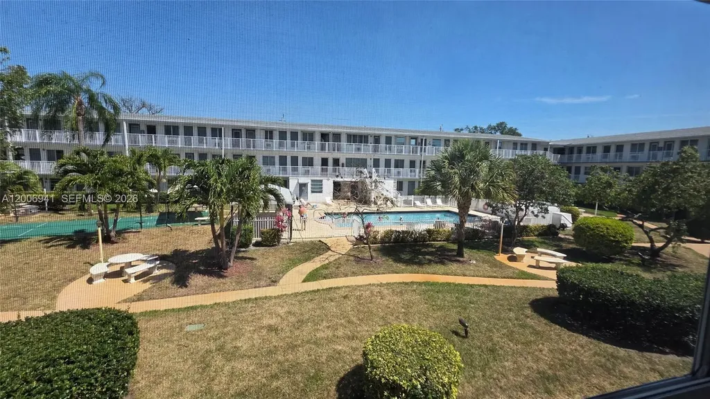 15610 NE 6th Avenue Miami FL 33162