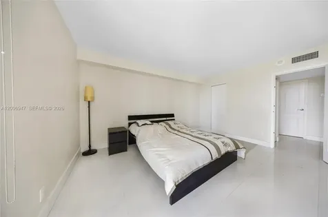 100 Bayview Drive Sunny Isles Beach FL 33160