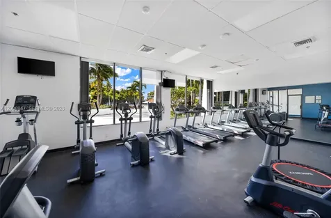 100 Bayview Drive Sunny Isles Beach FL 33160