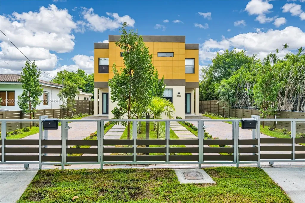 2887 SW 33rd Avenue Miami FL 33133