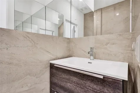 2887 SW 33rd Avenue Miami FL 33133