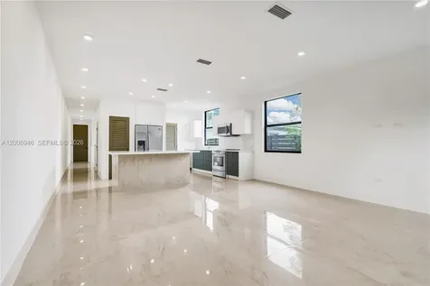 2887 SW 33rd Avenue Miami FL 33133