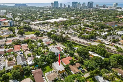 2887 SW 33rd Avenue Miami FL 33133