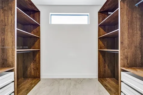 2887 SW 33rd Avenue Miami FL 33133