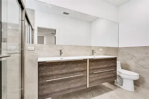 2887 SW 33rd Avenue Miami FL 33133