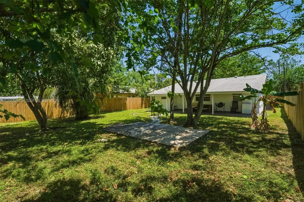 1657 SW 44th Avenue Fort Lauderdale FL 33317