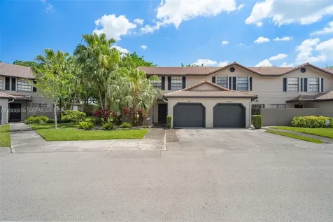 9161 Vineyard Lake Drive Plantation FL 33324