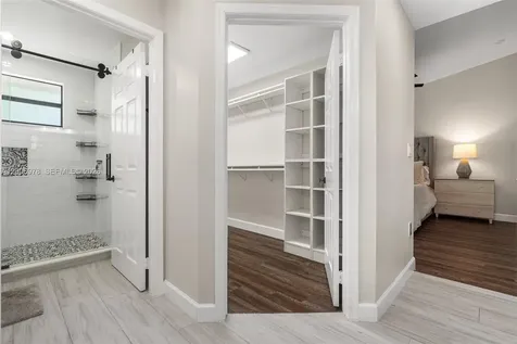 9161 Vineyard Lake Drive Plantation FL 33324