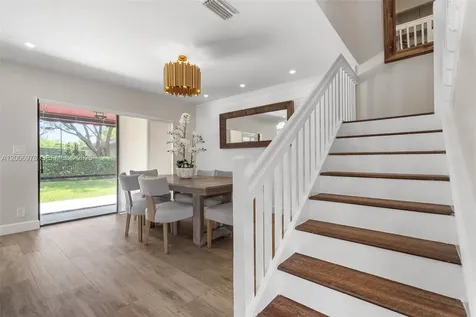9161 Vineyard Lake Drive Plantation FL 33324