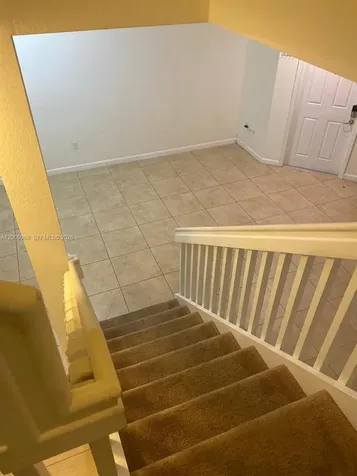 9228 W 33rd Way Hialeah FL 33018