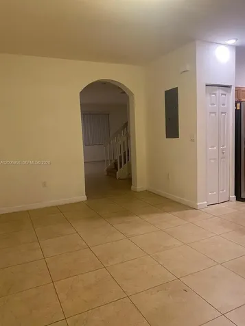 9228 W 33rd Way Hialeah FL 33018