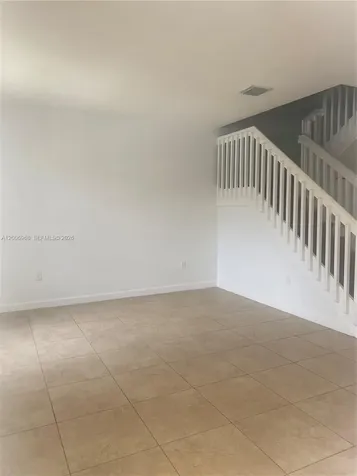 9228 W 33rd Way Hialeah FL 33018