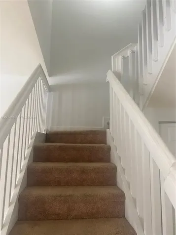 9228 W 33rd Way Hialeah FL 33018