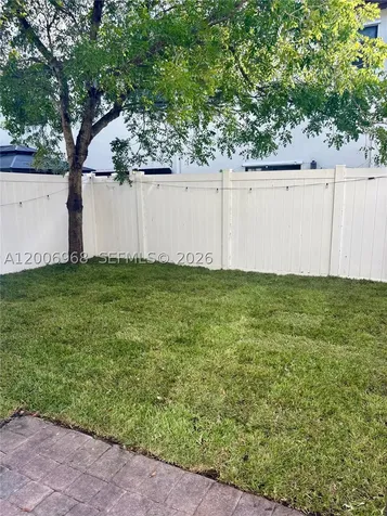 9228 W 33rd Way Hialeah FL 33018