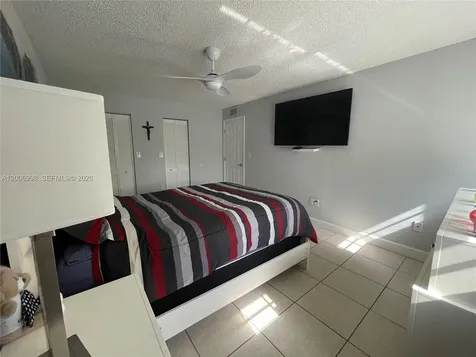 19055 NW 62nd Avenue Hialeah FL 33015