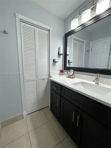 19055 NW 62nd Avenue Hialeah FL 33015