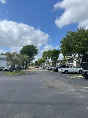 19055 NW 62nd Avenue Hialeah FL 33015
