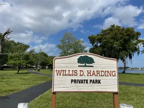 19055 NW 62nd Avenue Hialeah FL 33015