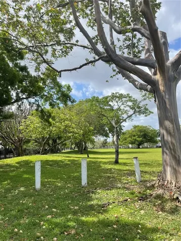 19055 NW 62nd Avenue Hialeah FL 33015