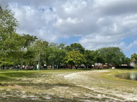 19055 NW 62nd Avenue Hialeah FL 33015